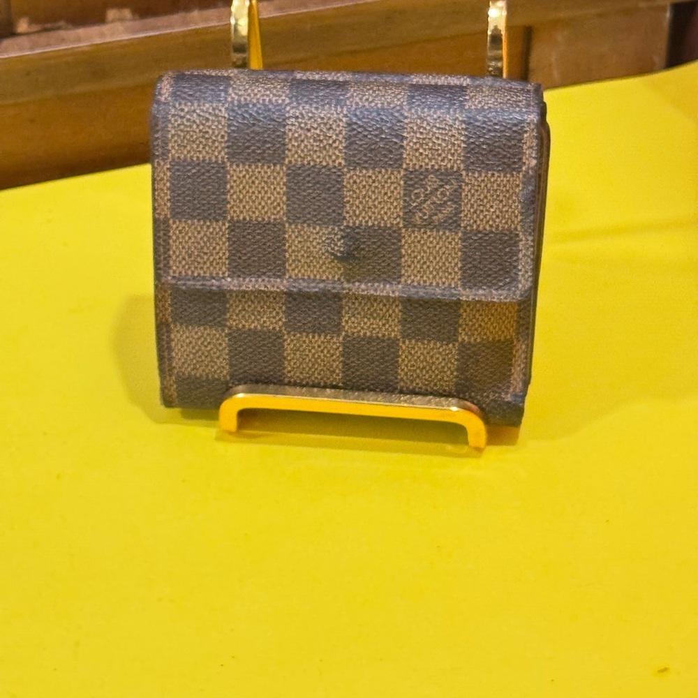 Louis Vuitton Damier Compact bifold wallet - Picture 14 of 16